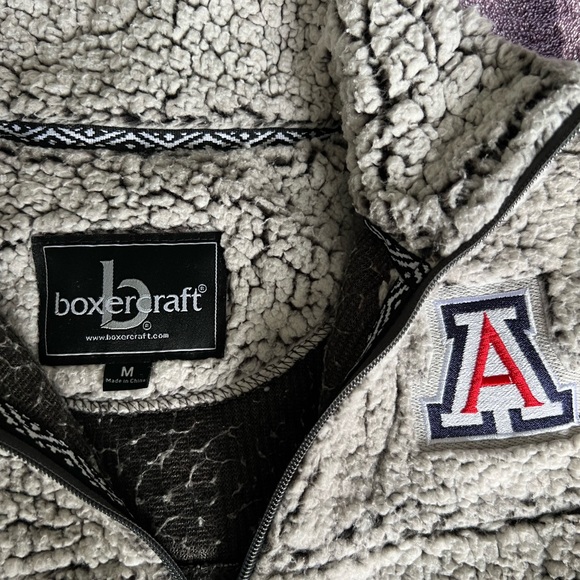 University of Arizona sweatshirt - Picture 3 of 5